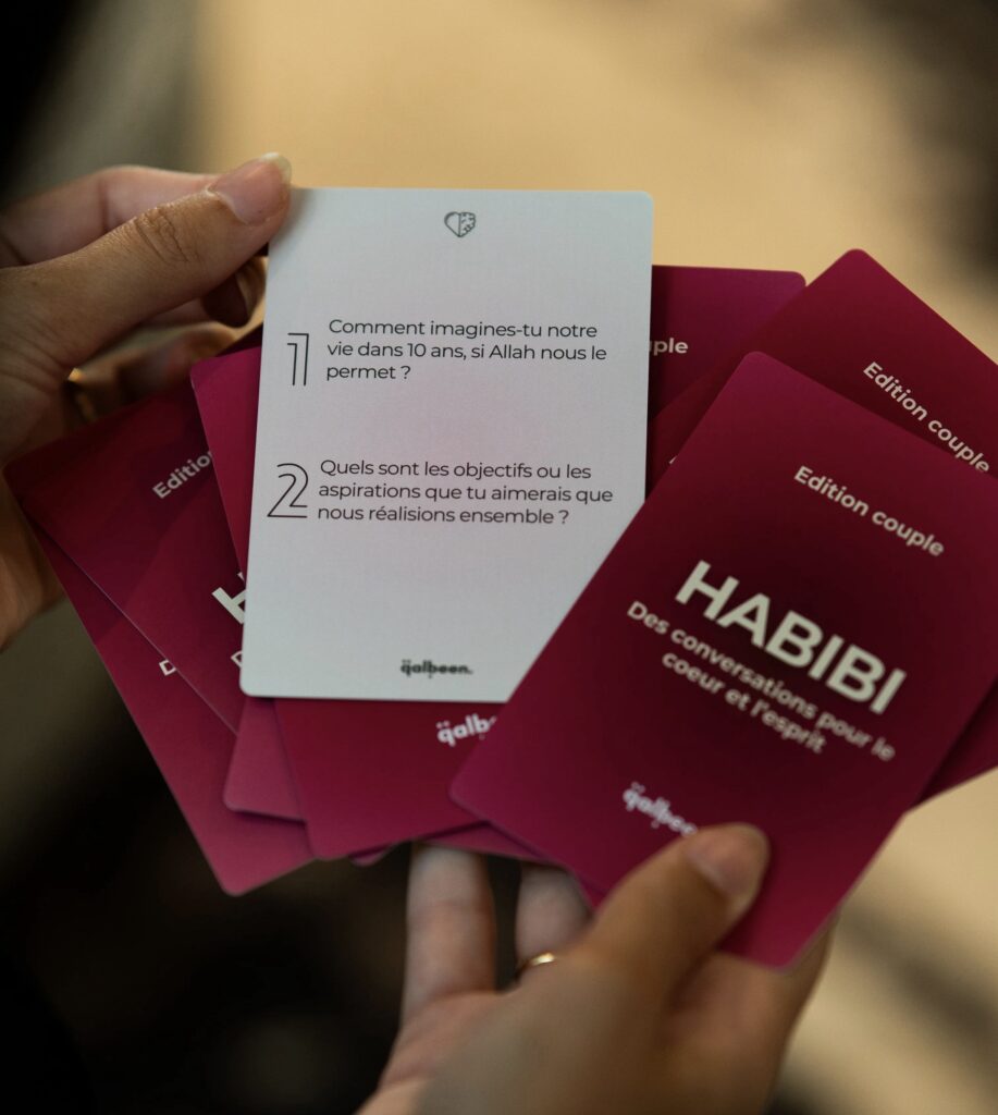 Jeu de Couple: Questions et Défis pour Pimenter votre Vie de Couple Cadeau Origi